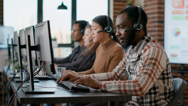 Idec publica nota técnica sobre regulação do telemarketing; entenda